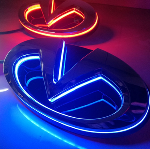 Infiniti logo light5